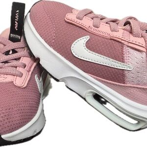 Nike Kids Sneakers in Pink and White Air Max